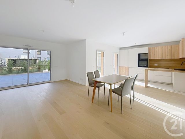 Appartement F5 à vendre - 5 pièces - 114 m2 - Chartres - 28 - CENTRE