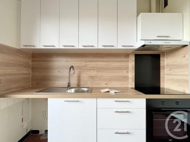 Appartement F3 &agrave; louer - 3 pi&egrave;ces - 75,04 m2 - Chartres - 28 - CENTRE