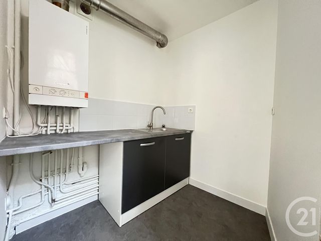 Appartement F2 &agrave; louer - 2 pi&egrave;ces - 46,63 m2 - Chartres - 28 - CENTRE