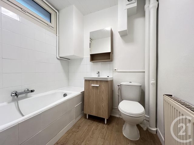 Appartement F2 &agrave; louer - 2 pi&egrave;ces - 46,63 m2 - Chartres - 28 - CENTRE