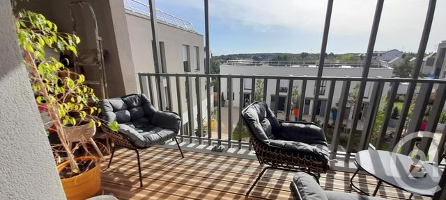 Appartement F4 à louer - 4 pièces - 85,60 m2 - Luisant - 28 - CENTRE