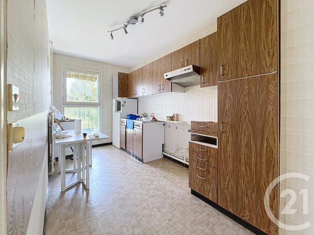 Appartement F5 à vendre - 5 pièces - 91,22 m2 - Chartres - 28 - CENTRE