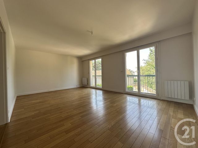 Appartement F4 à louer - 4 pièces - 79,78 m2 - Chartres - 28 - CENTRE