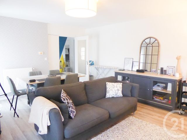 Appartement F3 à louer - 3 pièces - 67,48 m2 - Chartres - 28 - CENTRE
