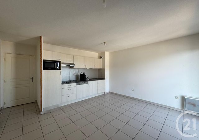 Appartement T2 à louer - 2 pièces - 48,30 m2 - Luce - 28 - CENTRE
