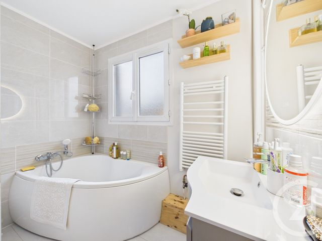 Appartement T3 &agrave; vendre - 3 pi&egrave;ces - 65,47 m2 - Chartres - 28 - CENTRE