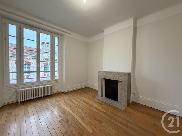 Appartement F3 &agrave; louer - 4 pi&egrave;ces - 85,31 m2 - Chartres - 28 - CENTRE