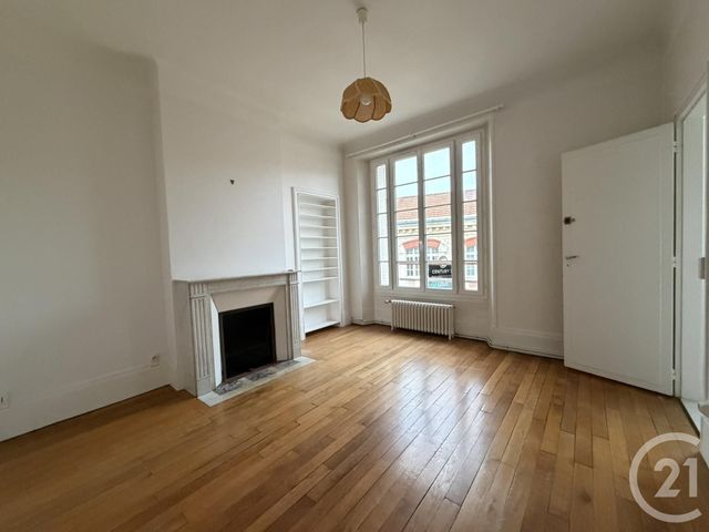 Appartement F3 &agrave; louer - 4 pi&egrave;ces - 85,31 m2 - Chartres - 28 - CENTRE