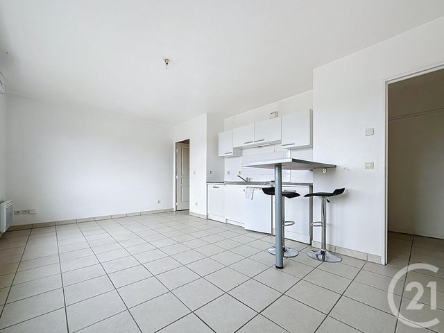 Appartement F1 à vendre - 1 pièce - 31,39 m2 - Chartres - 28 - CENTRE