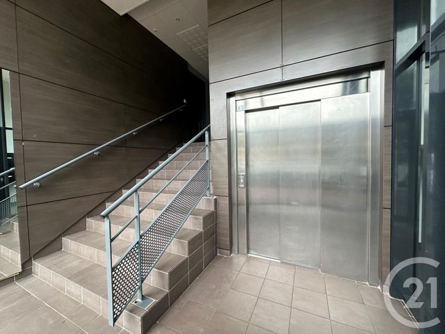 Appartement F1 à vendre - 1 pièce - 31,39 m2 - Chartres - 28 - CENTRE