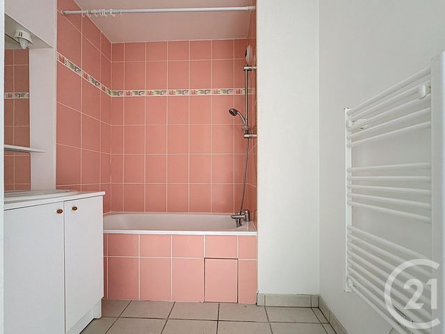 Appartement F1 à vendre - 1 pièce - 31,39 m2 - Chartres - 28 - CENTRE