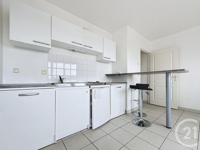 Appartement F1 à vendre - 1 pièce - 31,39 m2 - Chartres - 28 - CENTRE