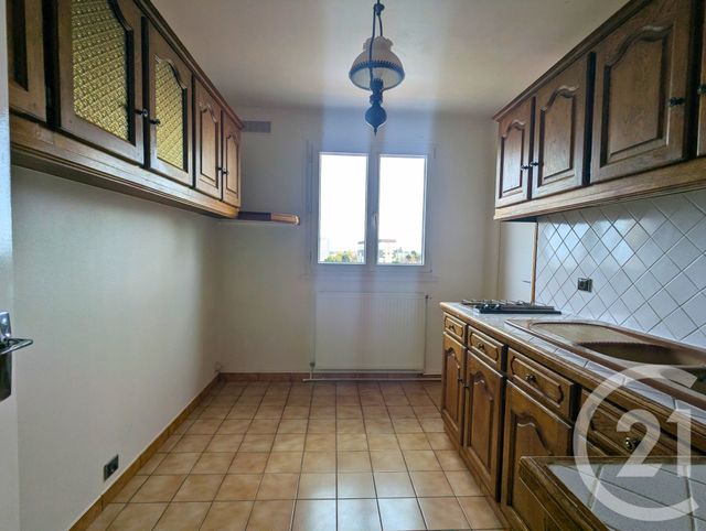 Appartement F3 à vendre - 3 pièces - 67,06 m2 - Chartres - 28 - CENTRE