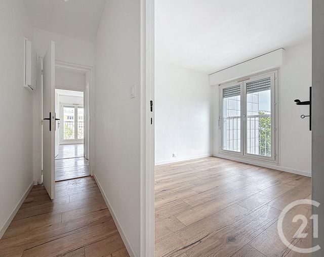 Appartement T5 à vendre - 5 pièces - 93,73 m2 - Chartres - 28 - CENTRE