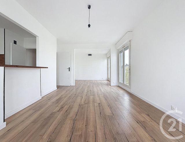 Appartement T5 à vendre - 5 pièces - 93,73 m2 - Chartres - 28 - CENTRE