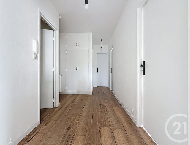 Appartement T5 à vendre - 5 pièces - 93,73 m2 - Chartres - 28 - CENTRE