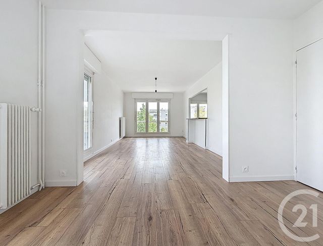 Appartement T5 à vendre - 5 pièces - 93,73 m2 - Chartres - 28 - CENTRE