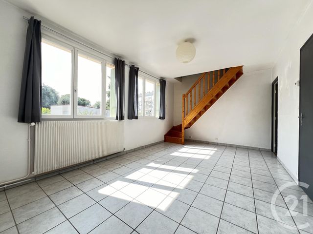 Appartement Duplex à louer - 2 pièces - 31,08 m2 - Chartres - 28 - CENTRE