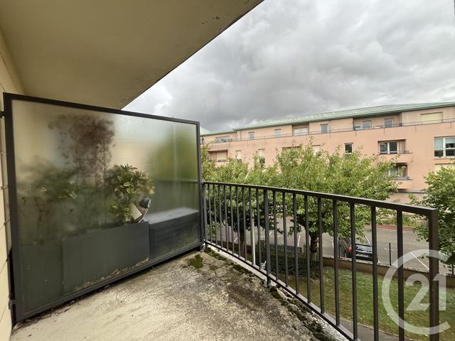 Appartement F3 à louer - 3 pièces - 65,99 m2 - Chartres - 28 - CENTRE