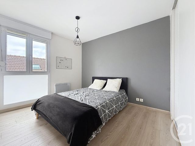 Afficher la photo en grand Appartement F5 à vendre - 5 pièces - 97 m2 - Chartres - 28 - CENTRE