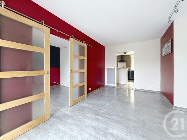 Afficher la photo en grand Appartement F5 à vendre - 5 pièces - 97 m2 - Chartres - 28 - CENTRE