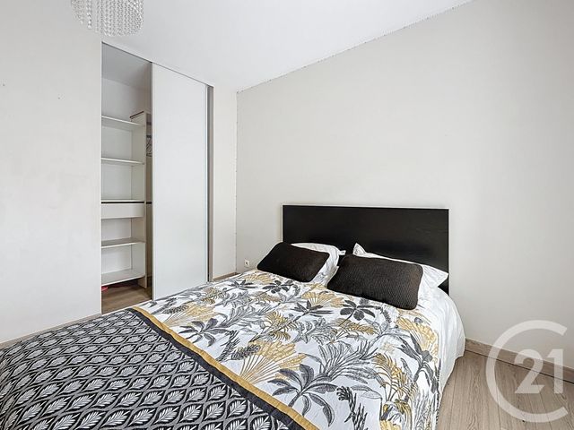 Afficher la photo en grand Appartement F5 à vendre - 5 pièces - 97 m2 - Chartres - 28 - CENTRE