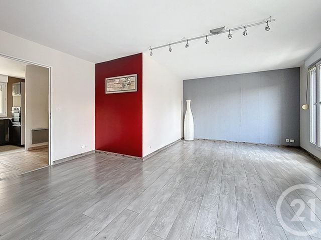 Afficher la photo en grand Appartement F5 à vendre - 5 pièces - 97 m2 - Chartres - 28 - CENTRE