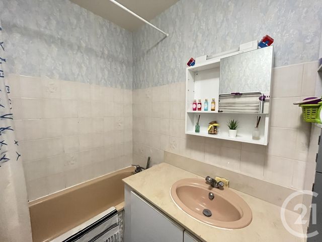 Appartement T4 à louer - 5 pièces - 87,52 m2 - Chartres - 28 - CENTRE