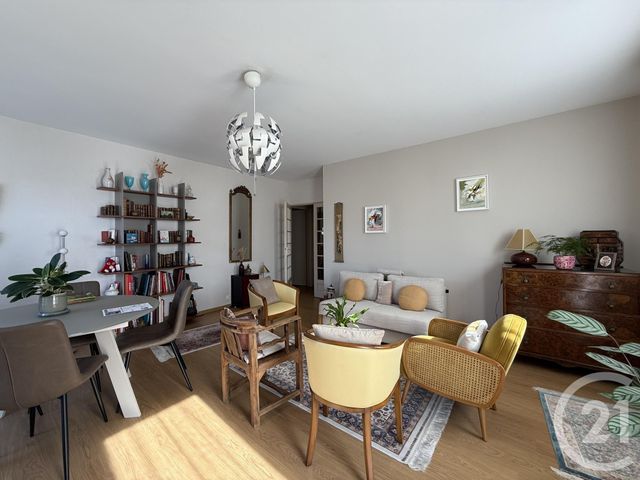 Appartement T4 à louer - 5 pièces - 87,52 m2 - Chartres - 28 - CENTRE