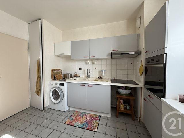 Appartement T4 à louer - 5 pièces - 87,52 m2 - Chartres - 28 - CENTRE