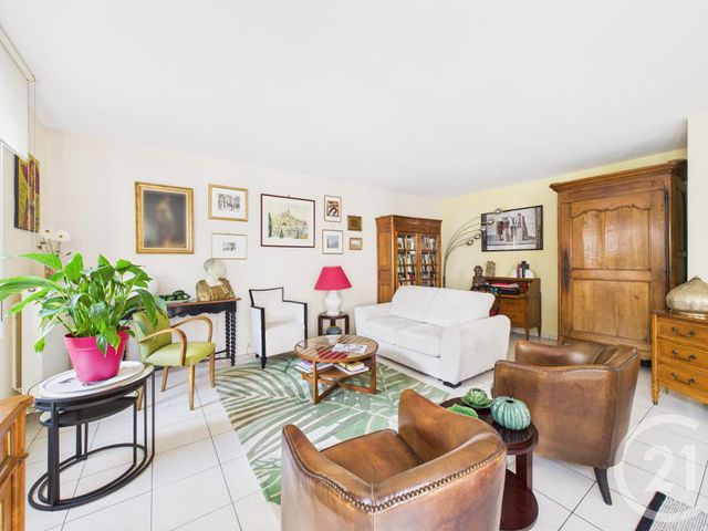 Appartement F4 &agrave; louer - 4 pi&egrave;ces - 112 m2 - Chartres - 28 - CENTRE