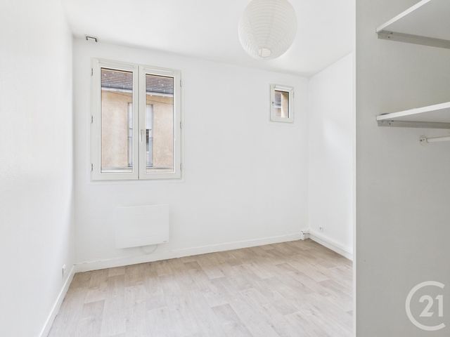 Afficher la photo en grand Appartement à vendre - 3 pièces - 66,30 m2 - Chartres - 28 - CENTRE