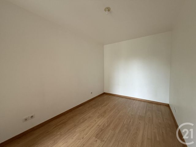 Appartement F3 &agrave; louer - 3 pi&egrave;ces - 61,50 m2 - Chartres - 28 - CENTRE