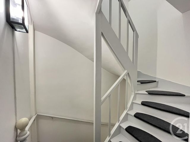 Afficher la photo en grand Immeuble à vendre - 120,87 m2 - Chartres - 28 - CENTRE