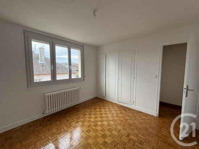 Maison &agrave; louer - 4 pi&egrave;ces - 82,50 m2 - Leves - 28 - CENTRE