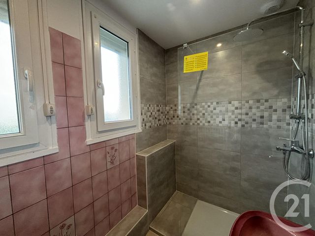 Maison &agrave; louer - 4 pi&egrave;ces - 82,50 m2 - Leves - 28 - CENTRE