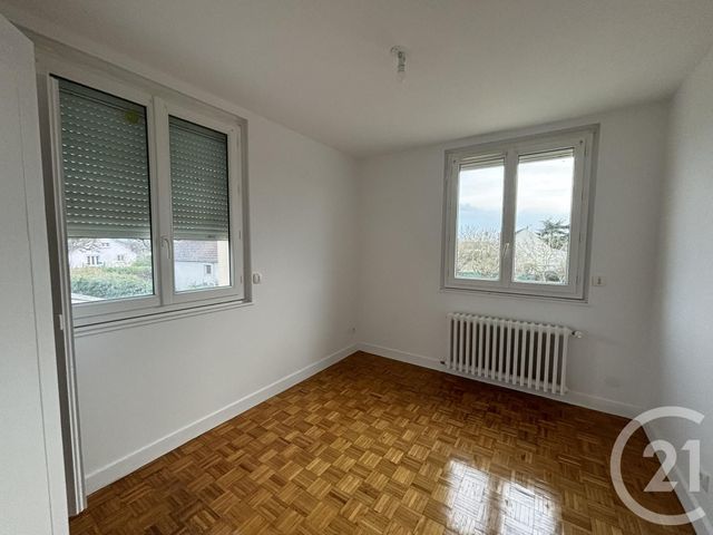 Maison &agrave; louer - 4 pi&egrave;ces - 82,50 m2 - Leves - 28 - CENTRE