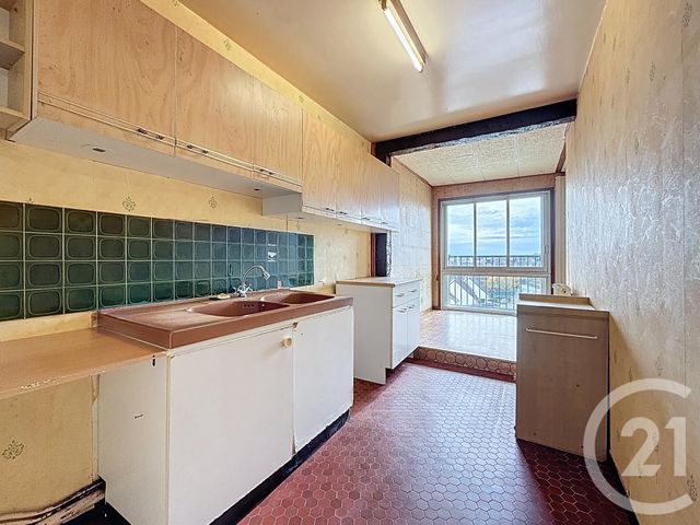 Appartement T3 à vendre - 3 pièces - 68,33 m2 - Chartres - 28 - CENTRE