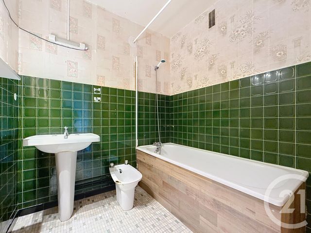 Appartement T3 à vendre - 3 pièces - 68,33 m2 - Chartres - 28 - CENTRE