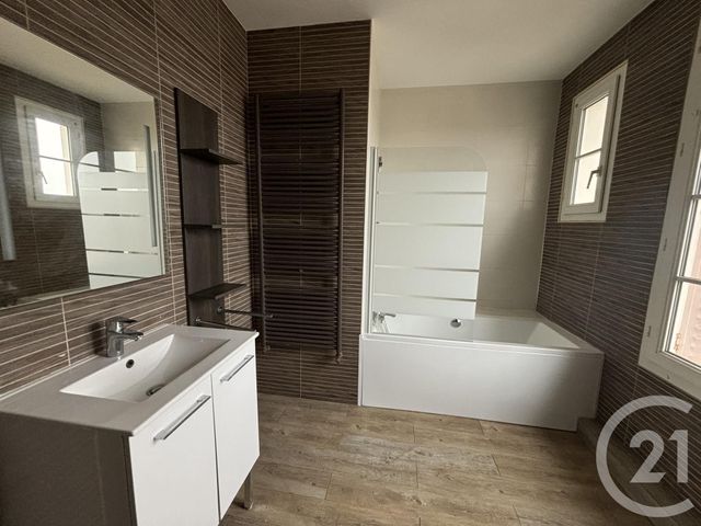 Appartement F3 à louer - 3 pièces - 90,39 m2 - Mainvilliers - 28 - CENTRE