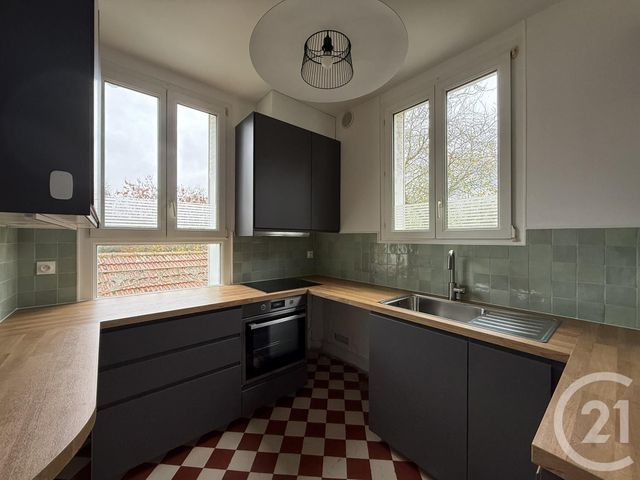 Maison à louer - 5 pièces - 112,04 m2 - St Prest - 28 - CENTRE