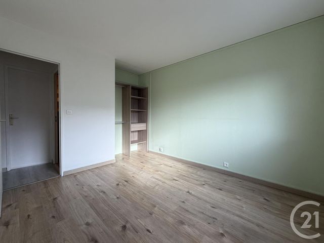 Appartement &agrave; louer - 2 pi&egrave;ces - 57,41 m2 - Chartres - 28 - CENTRE