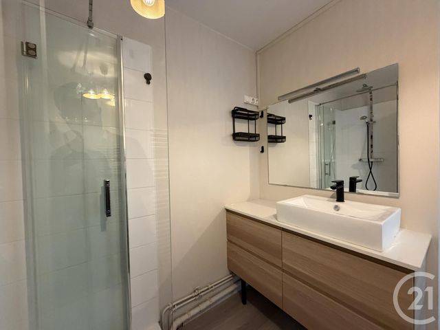 Appartement &agrave; louer - 2 pi&egrave;ces - 57,41 m2 - Chartres - 28 - CENTRE