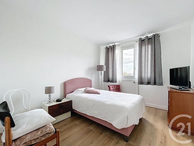 Appartement F4 à vendre - 4 pièces - 97,19 m2 - Chartres - 28 - CENTRE