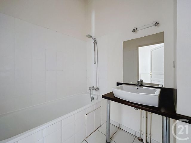 Appartement F3 &agrave; vendre - 4 pi&egrave;ces - 92,50 m2 - Chartres - 28 - CENTRE