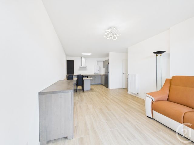 Appartement F3 à vendre - 3 pièces - 64,10 m2 - Chartres - 28 - CENTRE