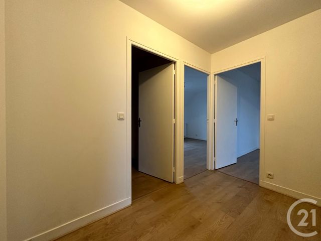 Maison &agrave; louer - 4 pi&egrave;ces - 108,33 m2 - Chartres - 28 - CENTRE