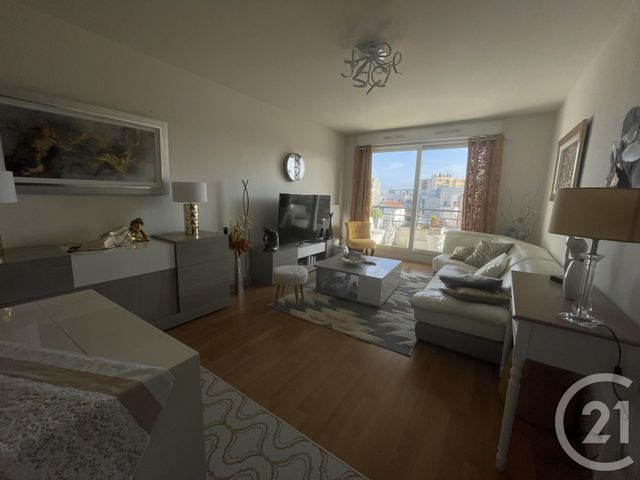 Appartement F3 &agrave; louer - 3 pi&egrave;ces - 66,31 m2 - Chartres - 28 - CENTRE