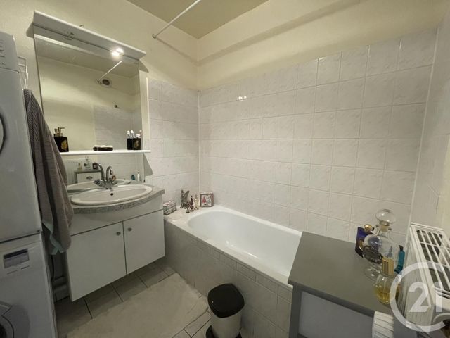 Appartement F3 &agrave; louer - 3 pi&egrave;ces - 66,31 m2 - Chartres - 28 - CENTRE