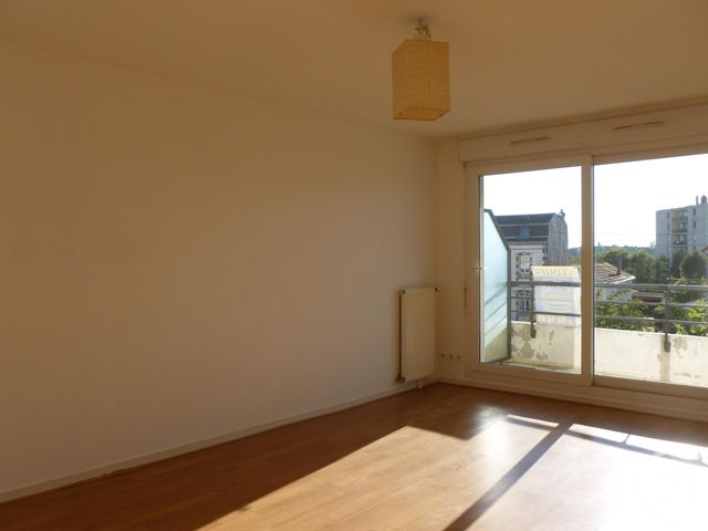 Appartement F3 &agrave; louer - 3 pi&egrave;ces - 66,31 m2 - Chartres - 28 - CENTRE